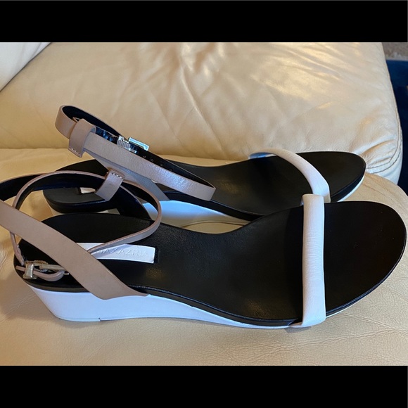 BCBGMaxazria Ma-Darcie Wedge Sandals US 8.5 - Picture 3 of 6
